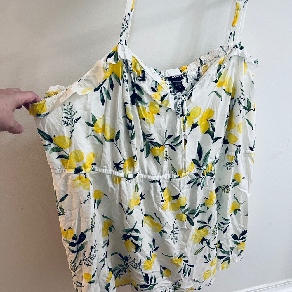 Retro Torrid lemon tank blouse from Torrid 5x